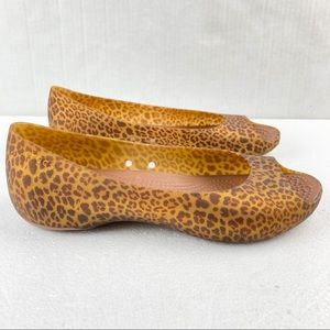Crocs Women’s 8 Leopard Print Open Toe Slippers
